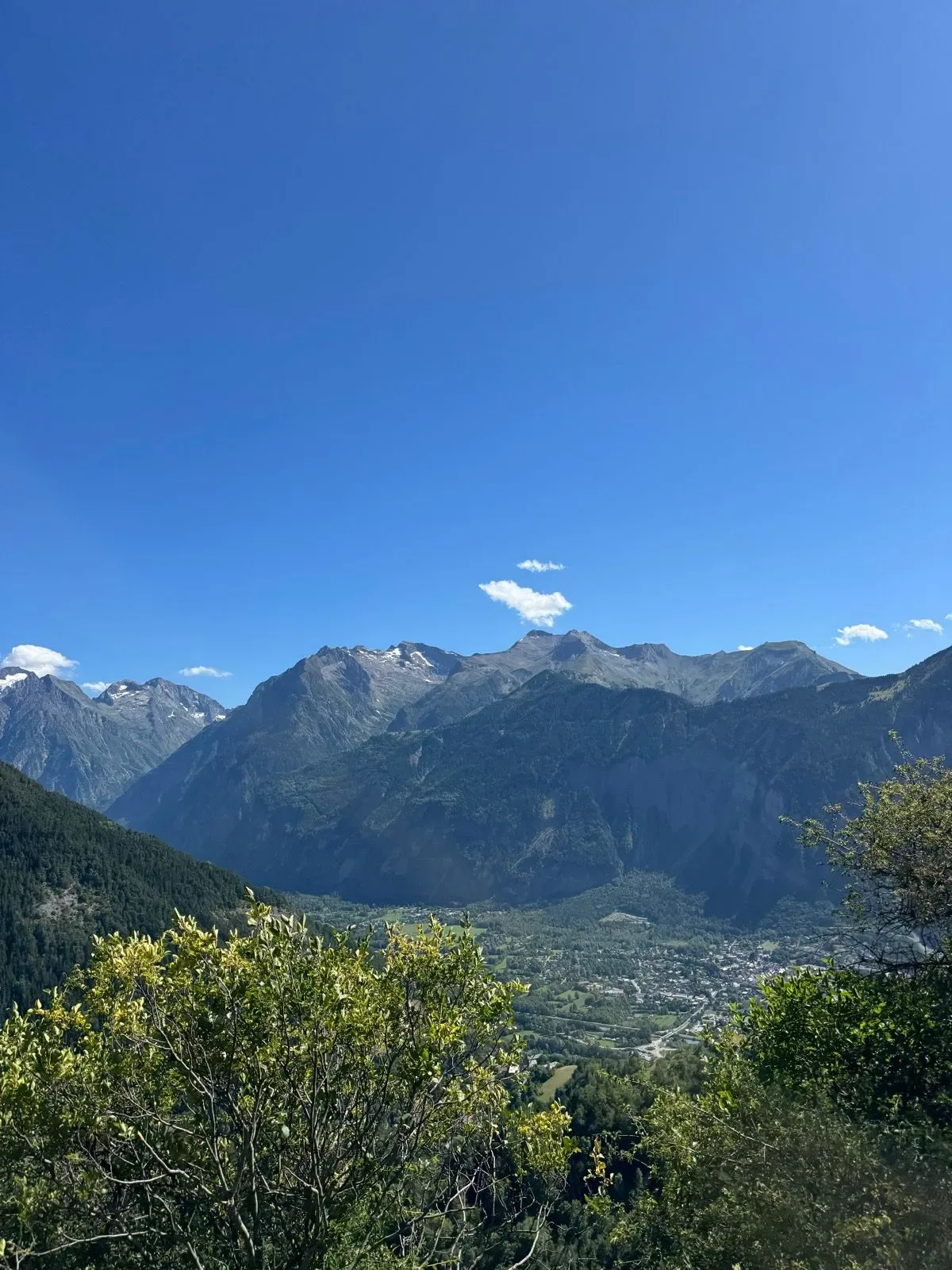 Grandes Rousses and Écrins ridgelines above the Romanche
