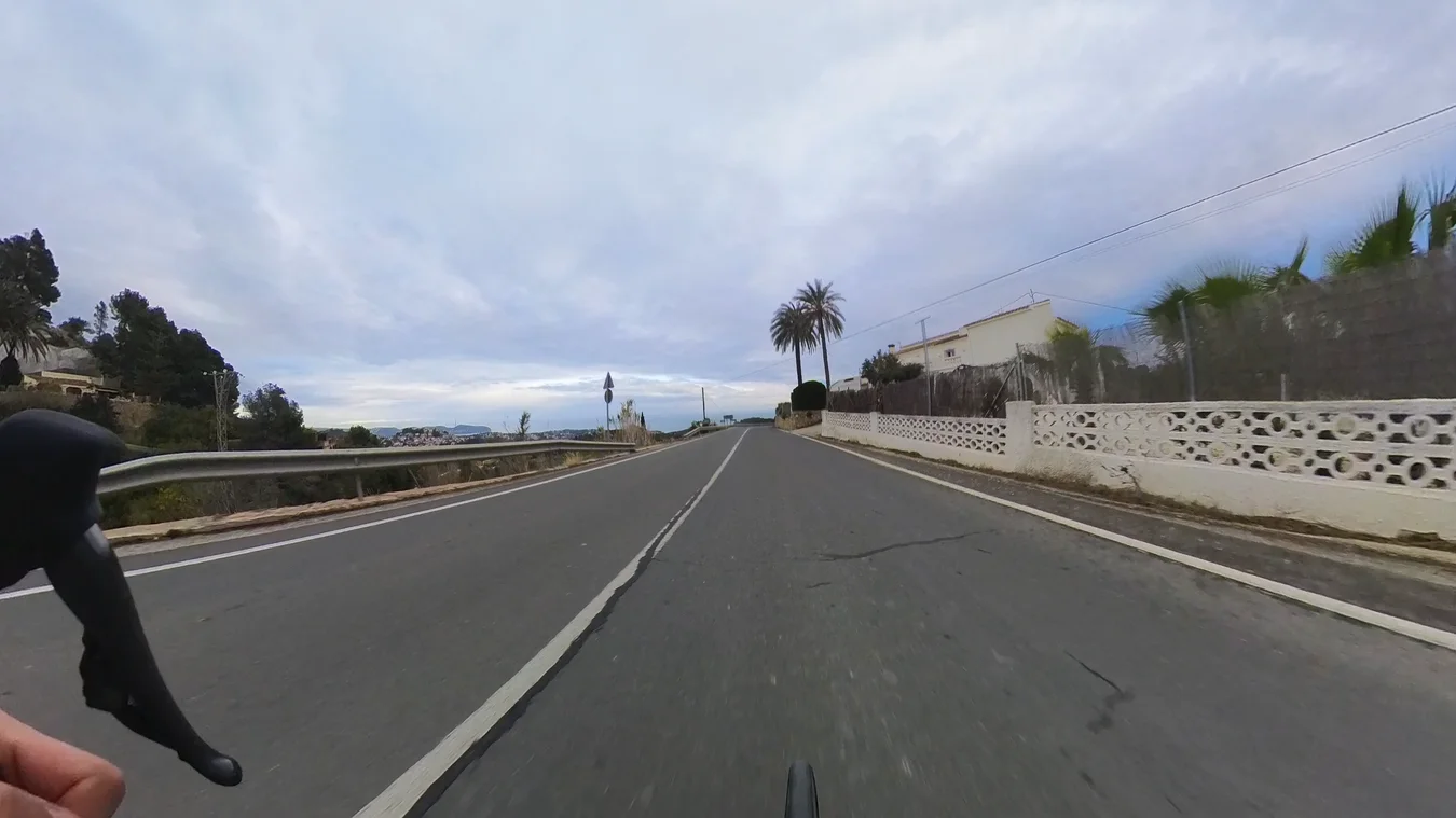 Die Abfahrt an La Fustera vorbei hinunter nach Calpe.