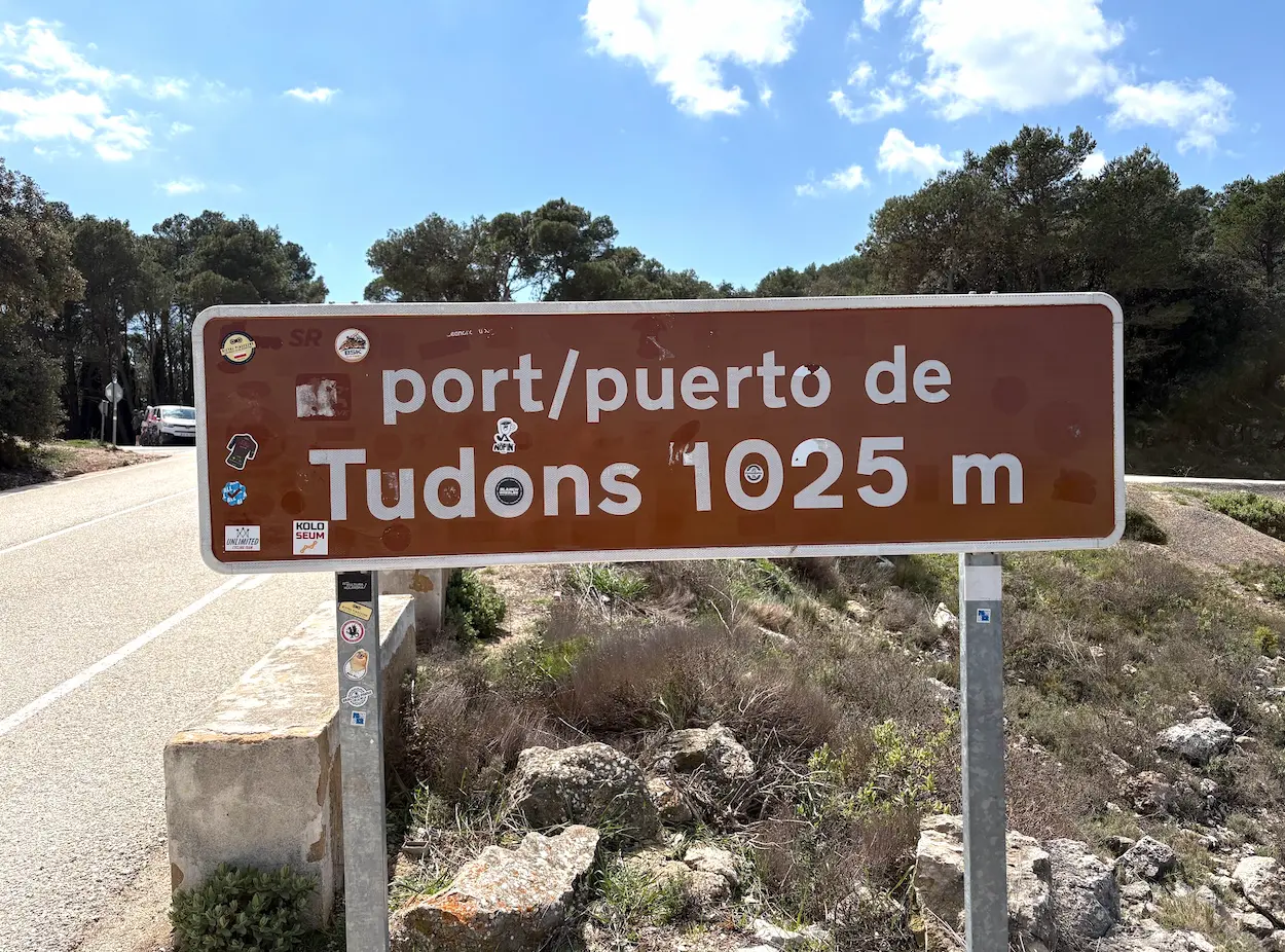 Port de Tudons cycling, Calpe Costa Blanca — classic mountain pass used by WorldTour training camps