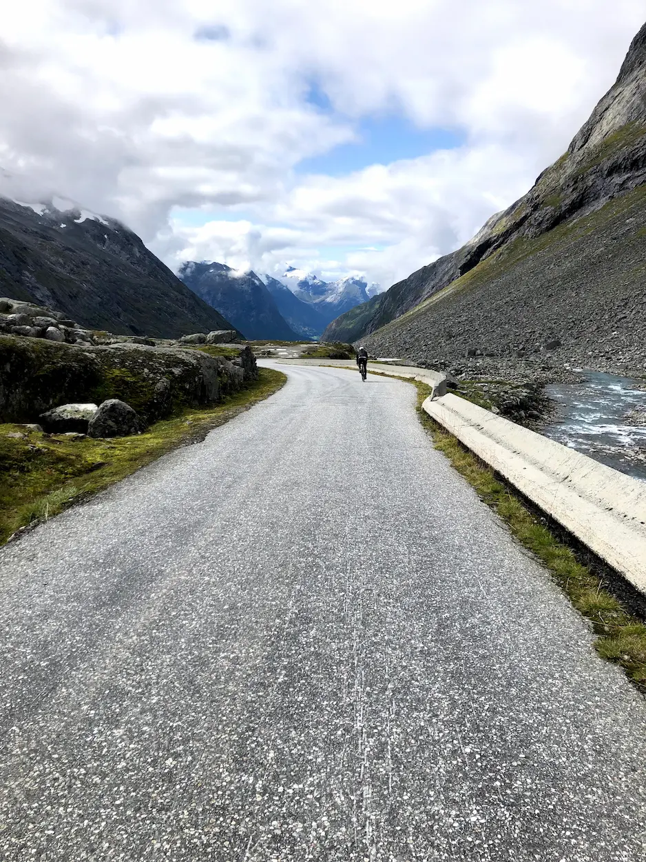 Gamle Strynefjellsveg cycling scenery — alpine mountain road above the tree line near the 1,098m summit