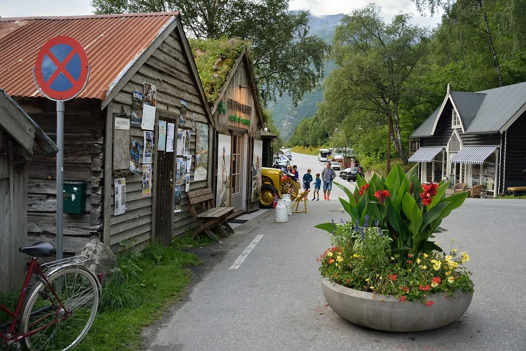 Geiranger al fondo del fiordo, donde arranca la Ørnevegen.