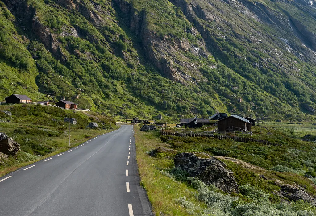 Bøverdalen at Bøvertun, the long approach to the Sognefjellsvegen from Lom.